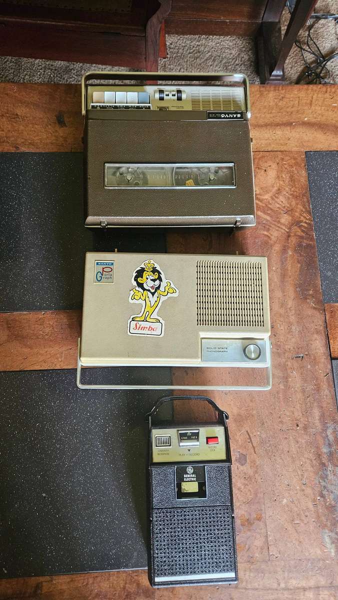 Opportunity Lot Of Recorders & Phonograph