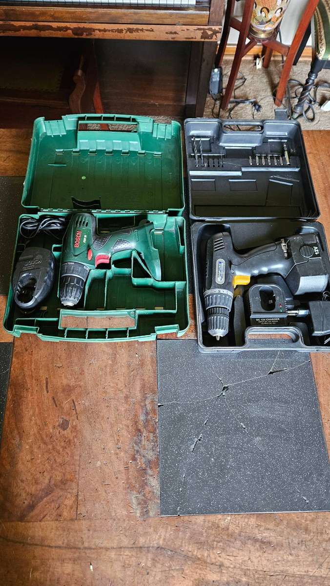 Cordless Drills Bosch PSR18 & Topline MD1120
