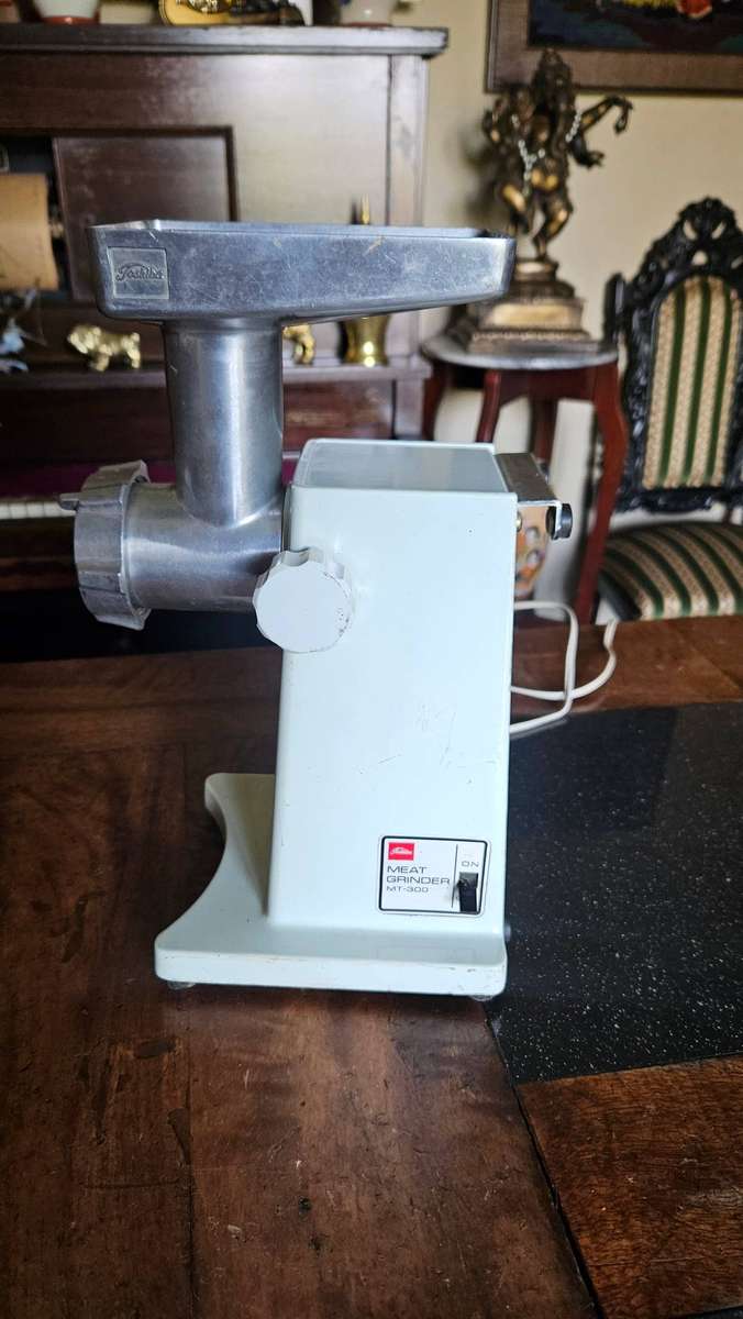 Vintage Toshiba Cooking Master Meat Mincer