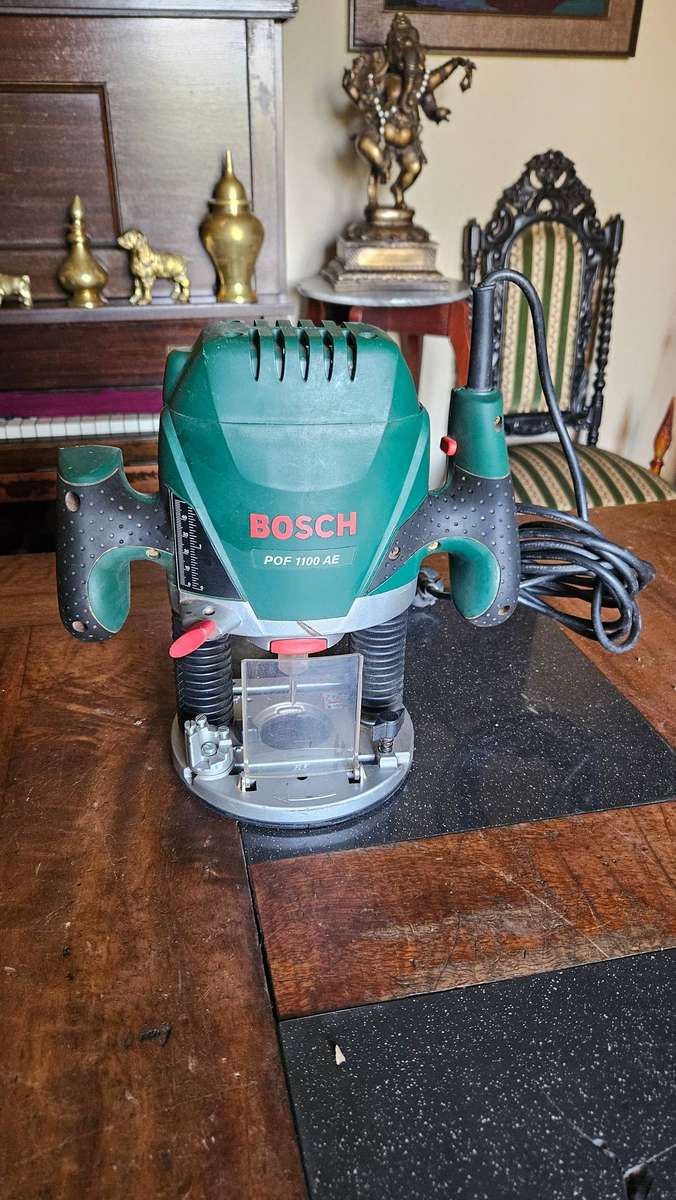Bosch Plunge Router POF 1100 AE