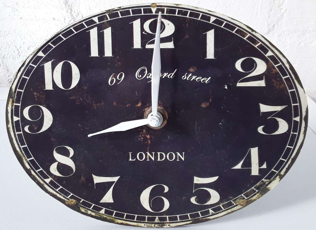 Clock | Retro look | 69 Oxford Street | London