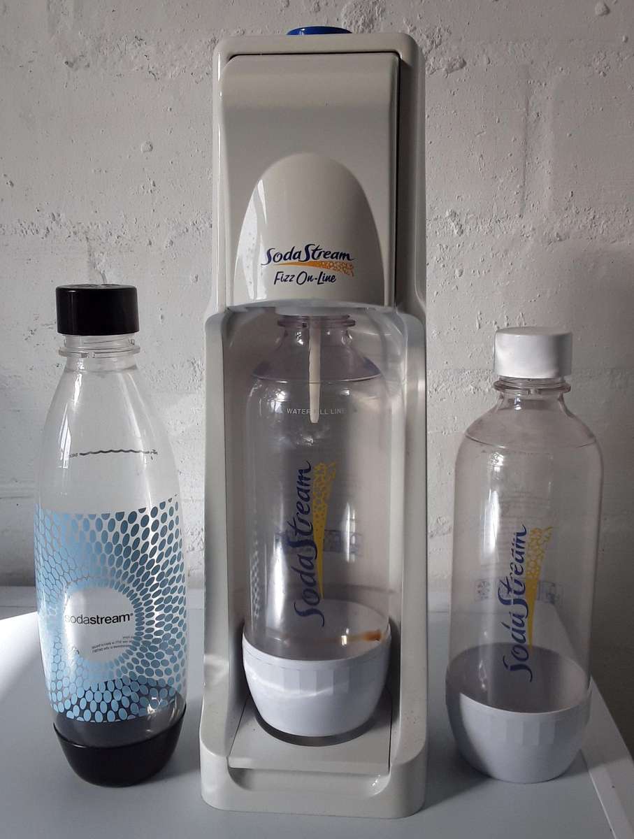 SodaStream Sparkling Water Maker with bottles (refill needed)