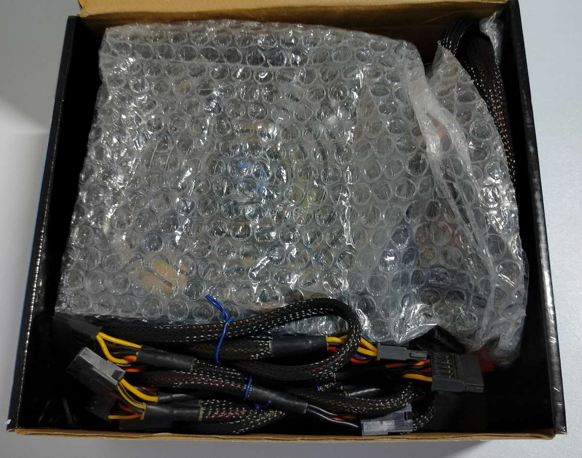 Raidmax RX-530SS | 530W modular power supply | 135mm fan | In box