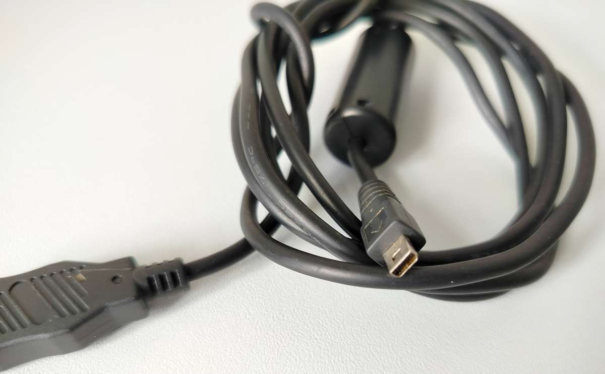 USB cable UC-E6 for Sony camera