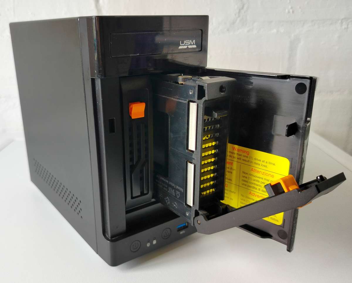 Seagate Business Storage 2-Bay NAS | Model SRN02D