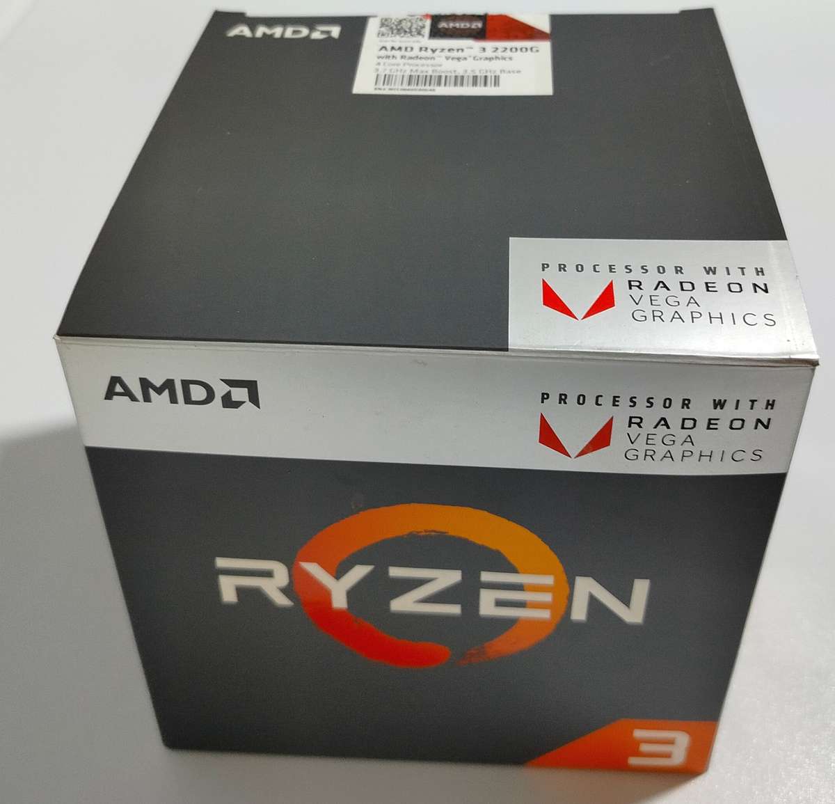 AMD Ryzen 3 2200G | In box, like new | Original stickers and wraith stealth cooler included