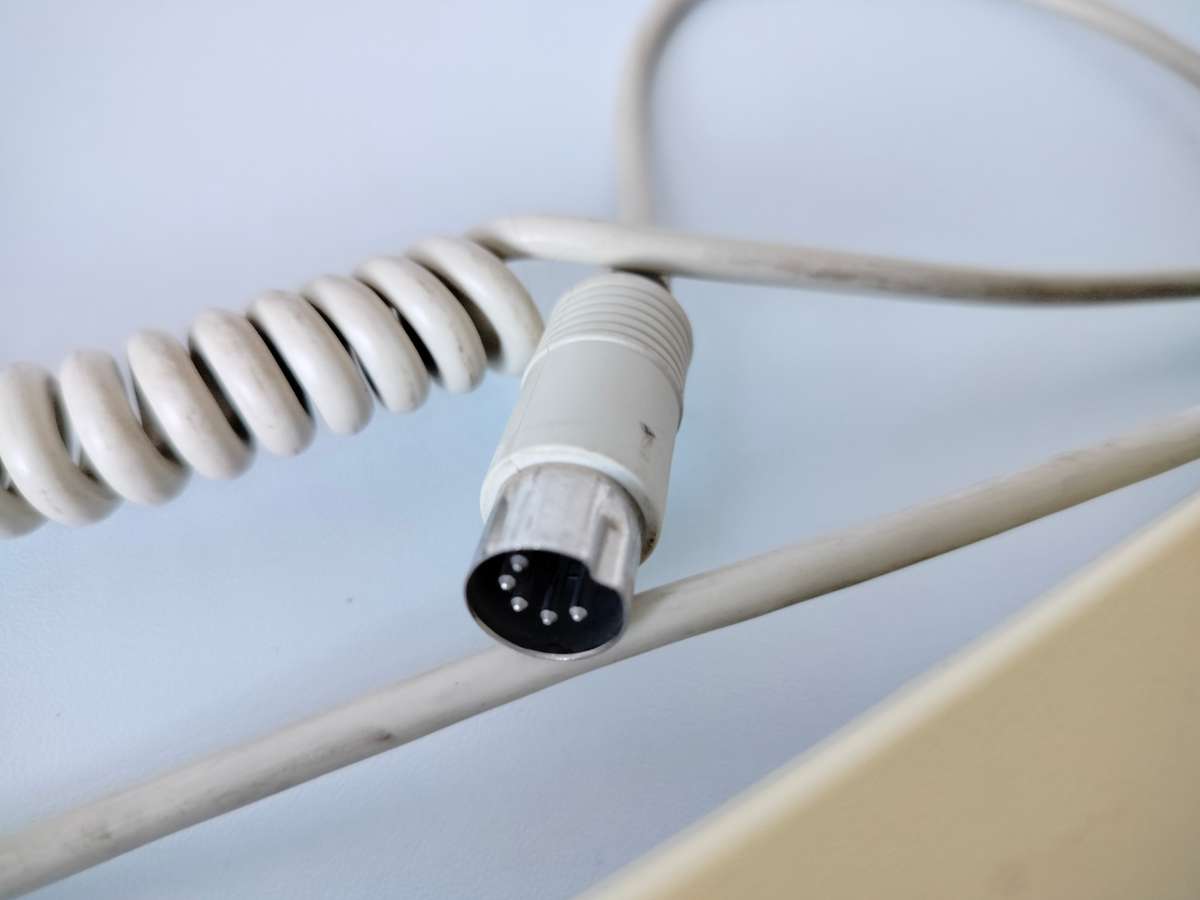 BTC DIN5 keyboard | Model KBM10140 | Beige Retro Vintage