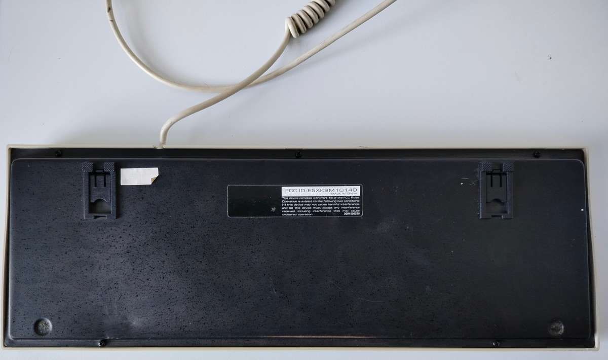 BTC DIN5 keyboard | Model KBM10140 | Beige Retro Vintage