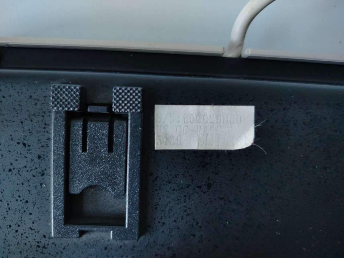 BTC DIN5 keyboard | Model KBM10140 | Beige Retro Vintage