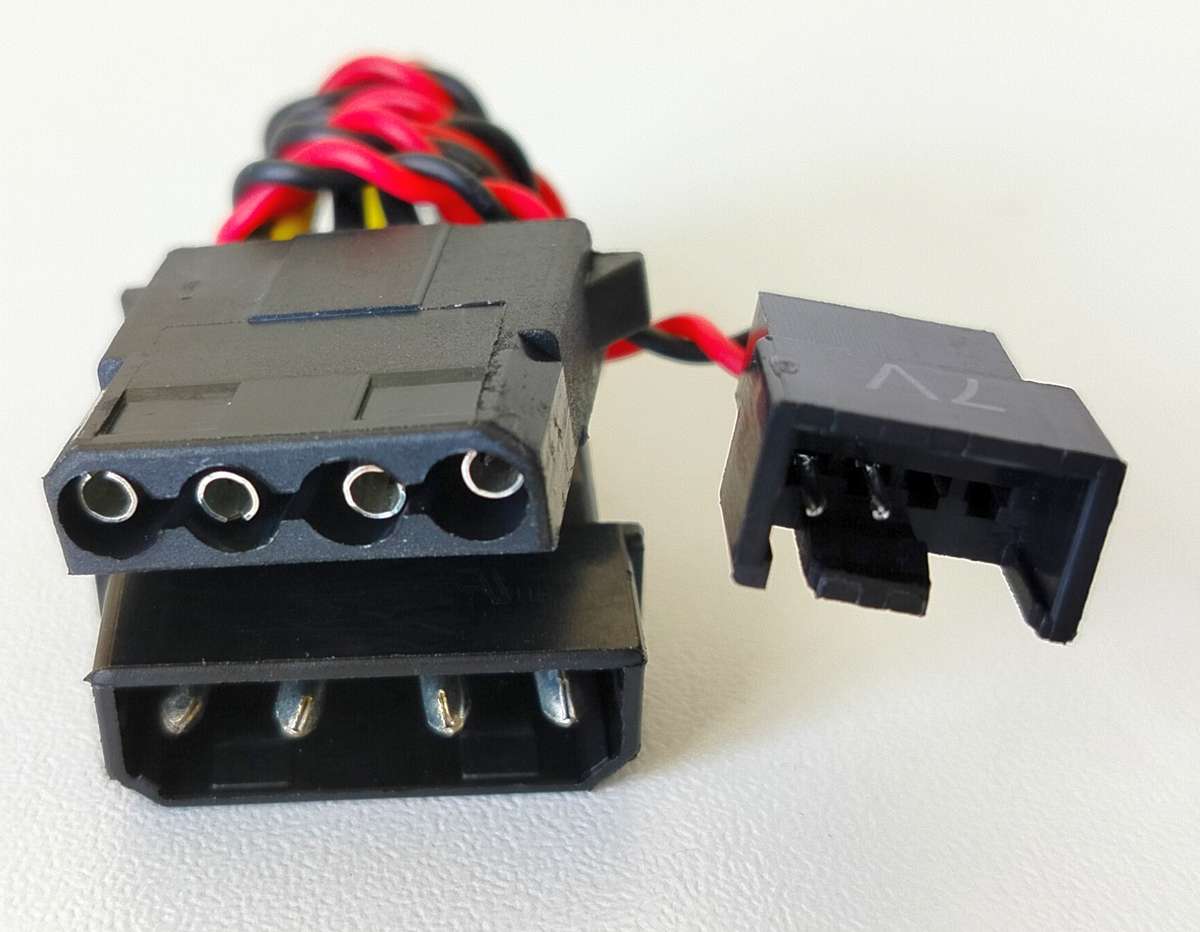Molex to 4-pin fan adapter cable