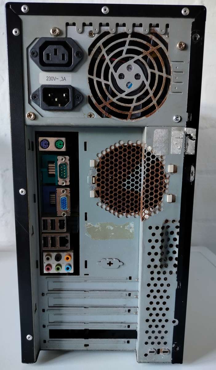 Mecer Quad Core 2.33GHz | 4GB RAM | nVidia GeForce 7050