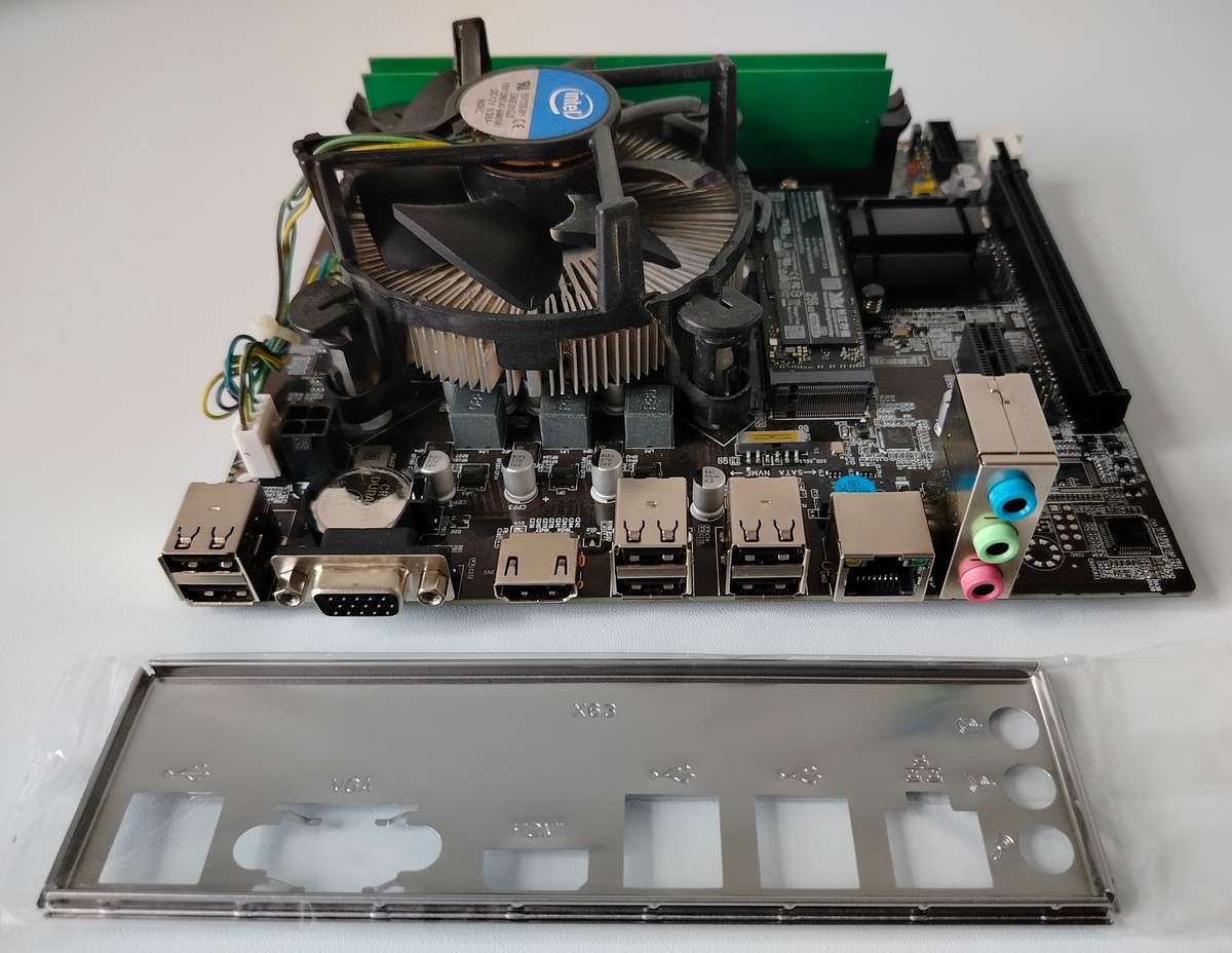 Intel H61M board + Core i7 3770 CPU + 256GB M.2 SSD + 8GB RAM + Windows 11 Pro (activated)