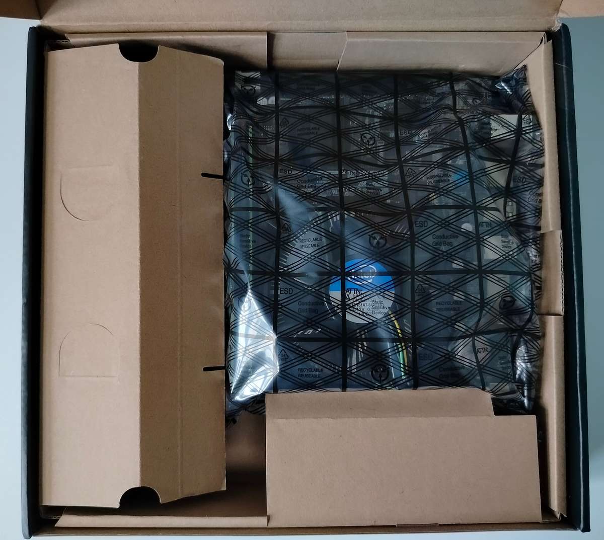 Intel H61M board + Core i7 3770 CPU + 256GB M.2 SSD + 8GB RAM + Windows 11 Pro (activated)