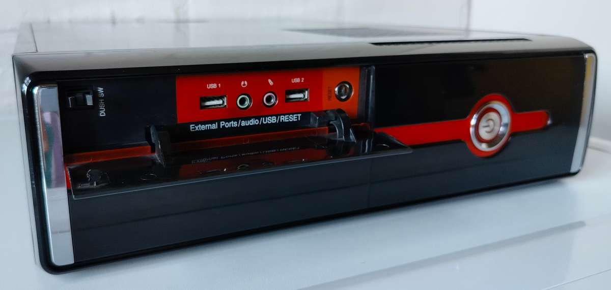 Sleek piano black MSI Low Profile PC | Intel 4C/4T 2.5GHz | 4GB RAM | Windows 11 Pro (activated)