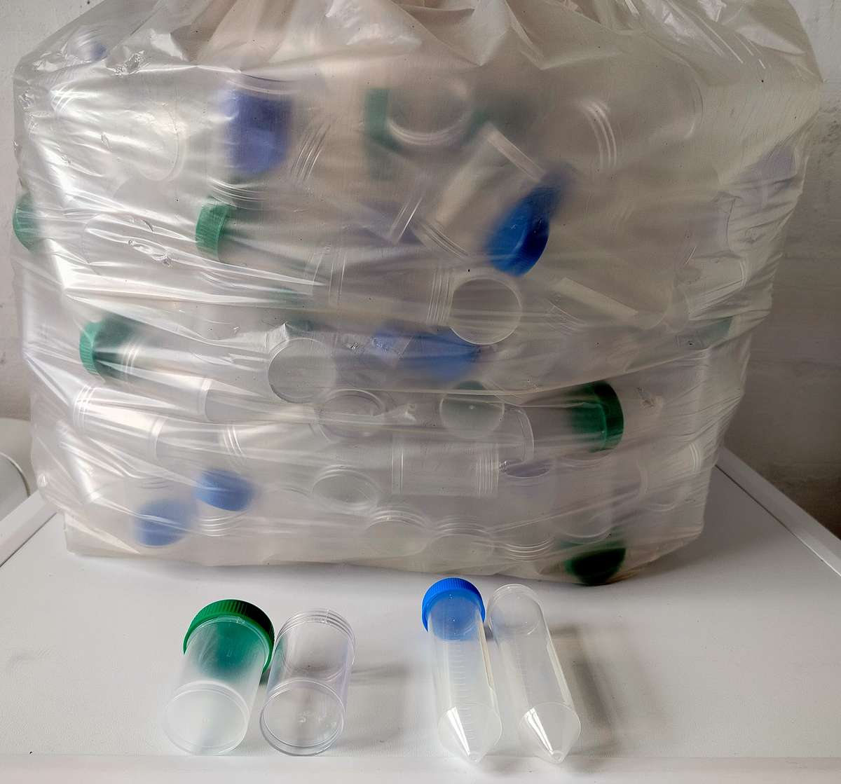 Tubes with screw on lids | Big bag full of them | 5CM x 3CM | 50ml | For sorting or storing or craft