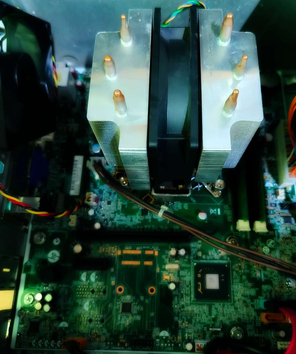 HP Pro i5 up to 3.6GHz | 4GB RAM | Adata SSD | HP DVD | Windows 10 Pro (activated)