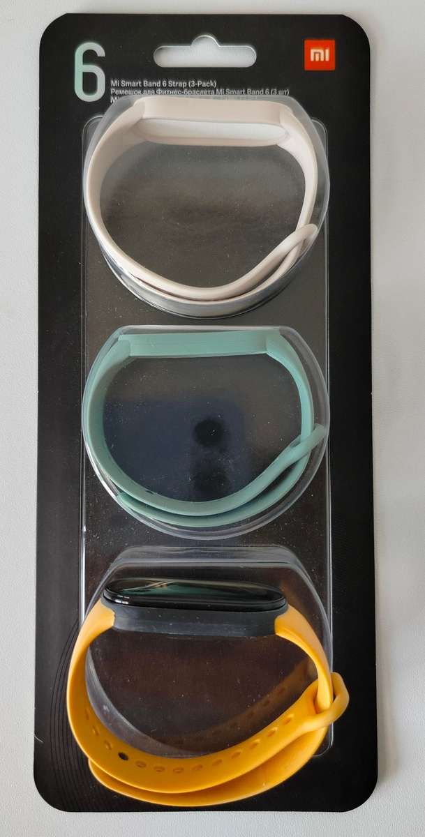 Xiaomi Mi Band 7 with 3 extra straps | In Box with charger cable