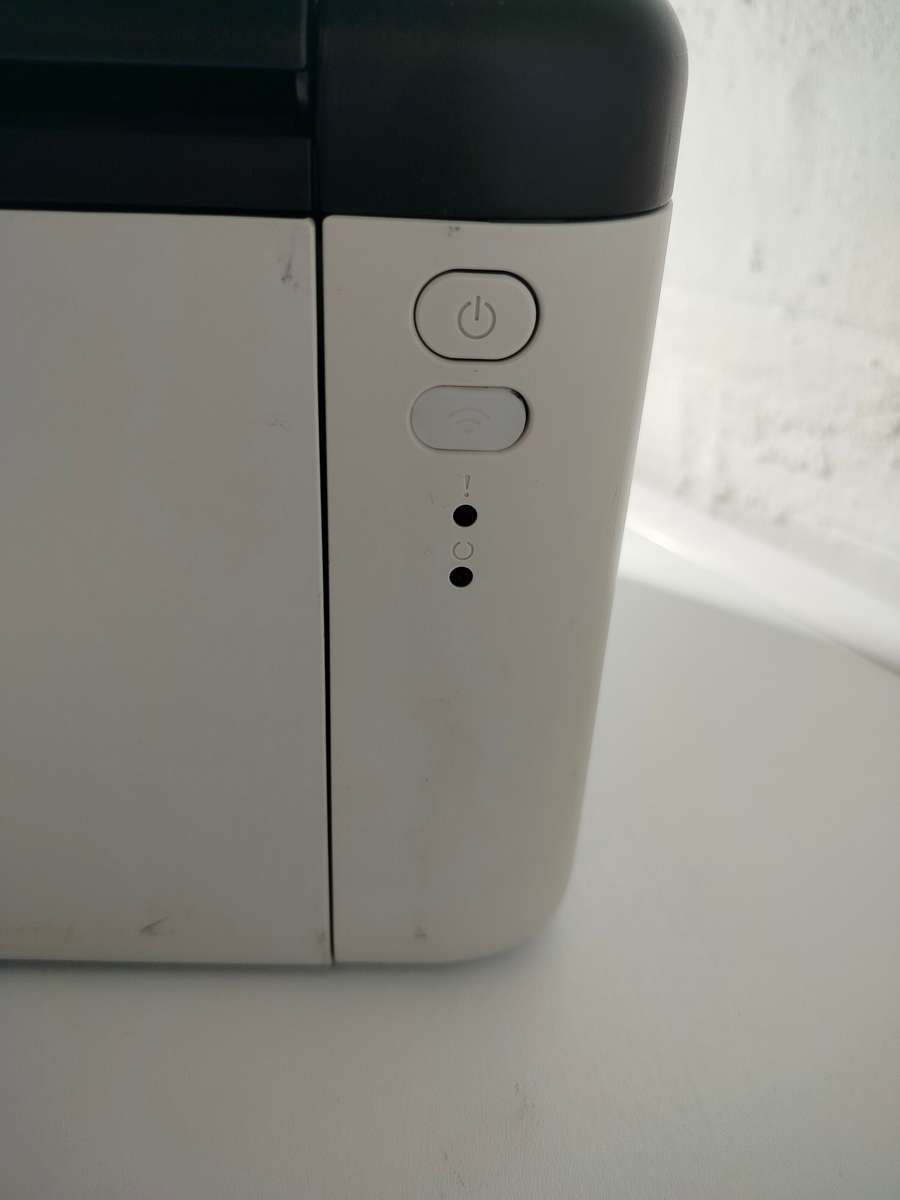 Brother HL-1210W laser printer | In original box | Flashing orange LED