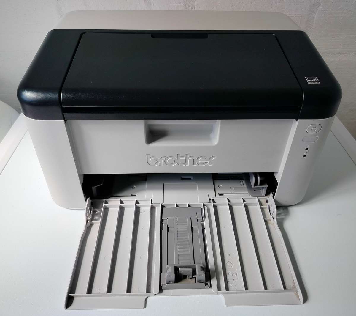 Brother HL-1210W laser printer | In original box | Flashing orange LED