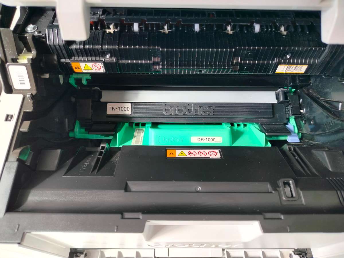 Brother HL-1210W laser printer | In original box | Flashing orange LED