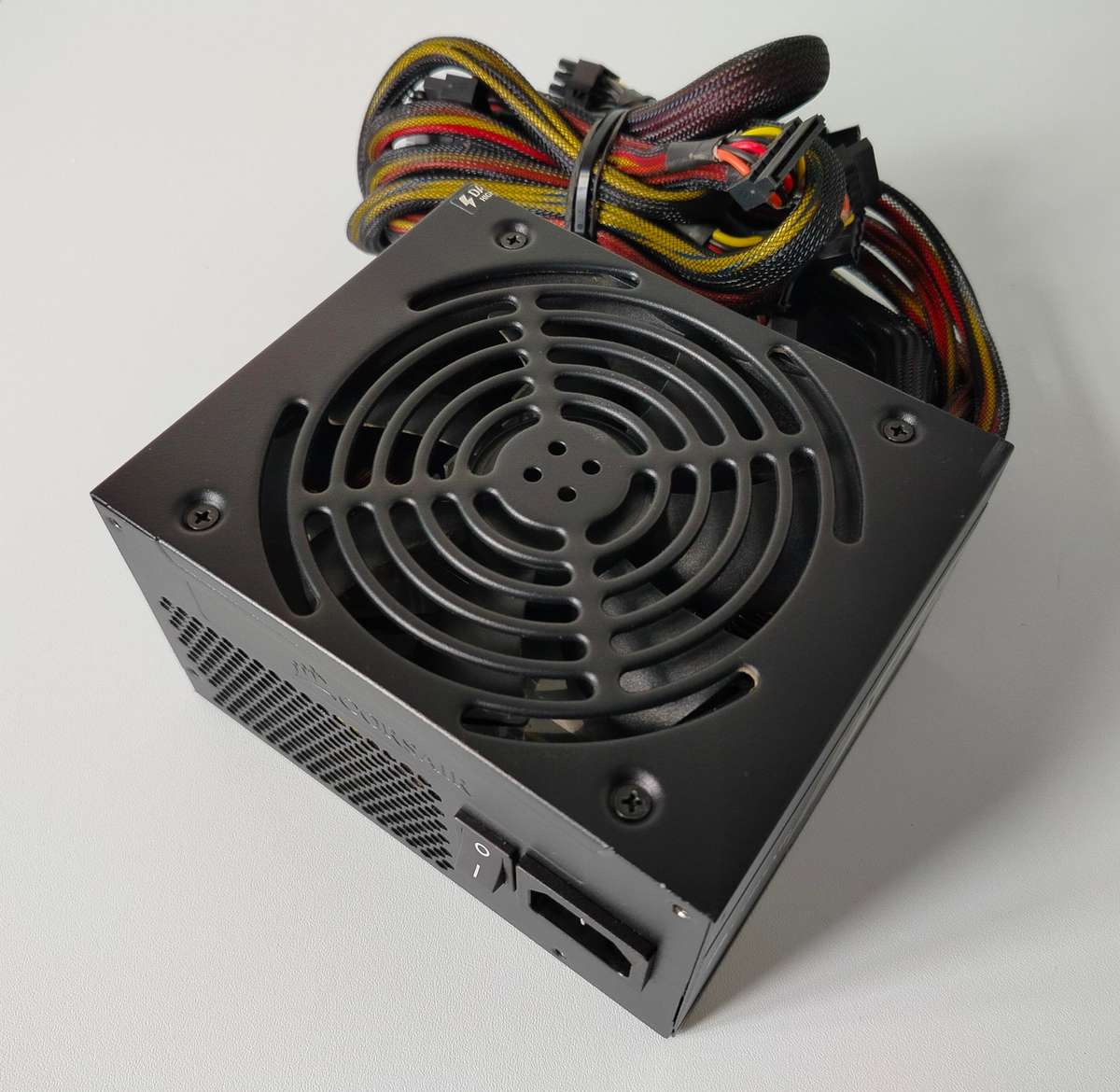 Corsair VS450 80 PLUS ATX Power Supply | Clean and Quiet