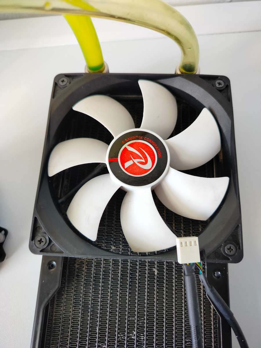 Raijintek 240mm AIO liquid CPU cooler | needs pump
