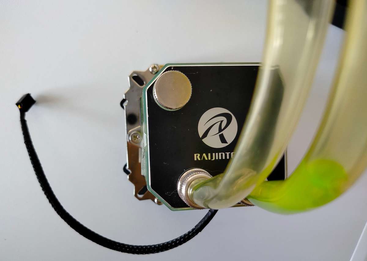 Raijintek 240mm AIO liquid CPU cooler | needs pump