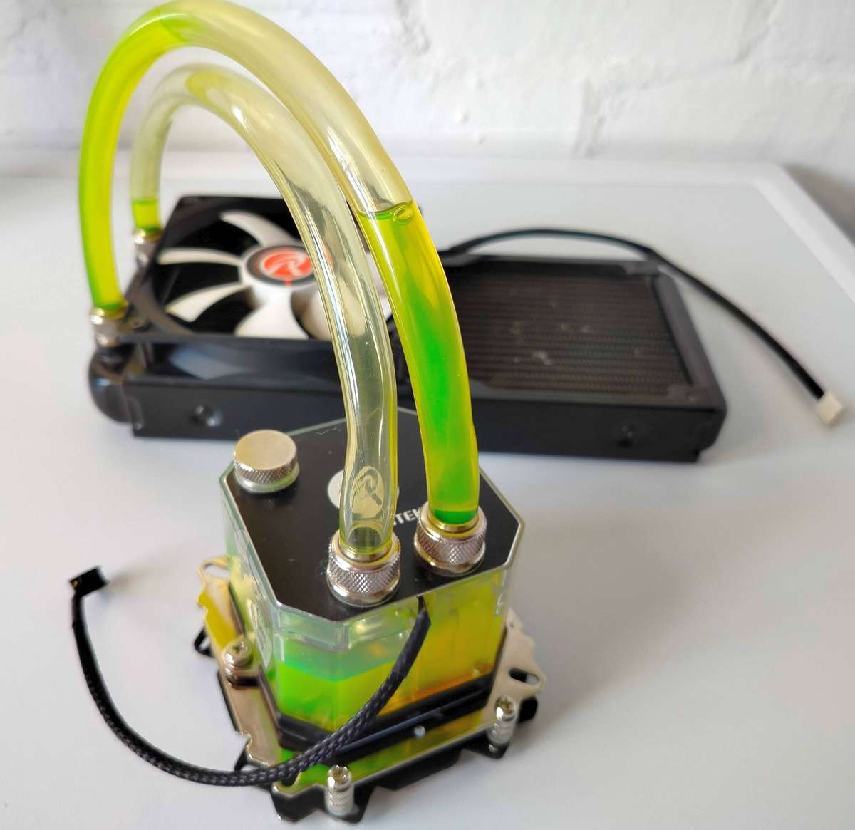 Raijintek 240mm AIO liquid CPU cooler | needs pump