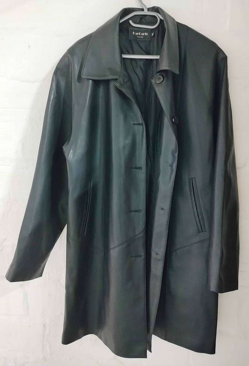 DanDansi XXL faux leather blazer