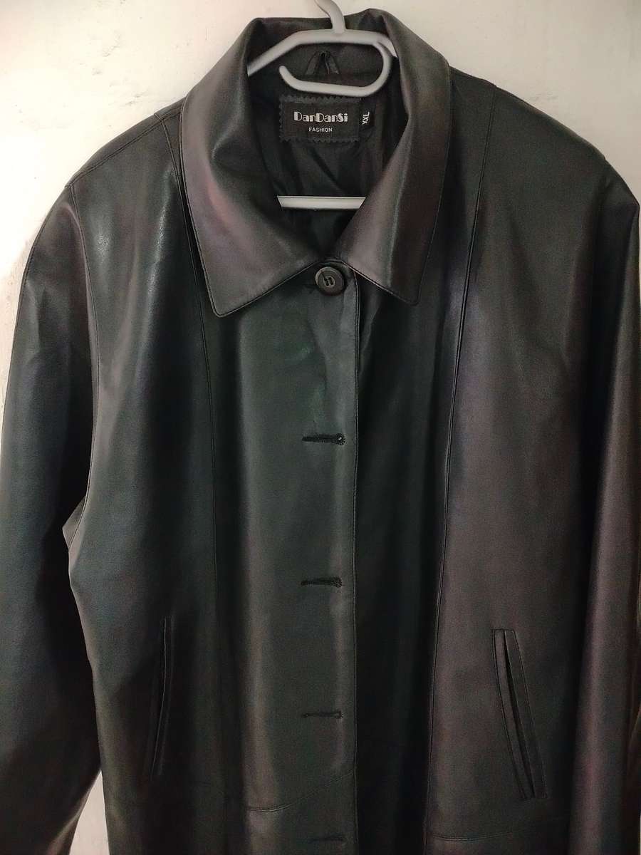 DanDansi XXL faux leather blazer