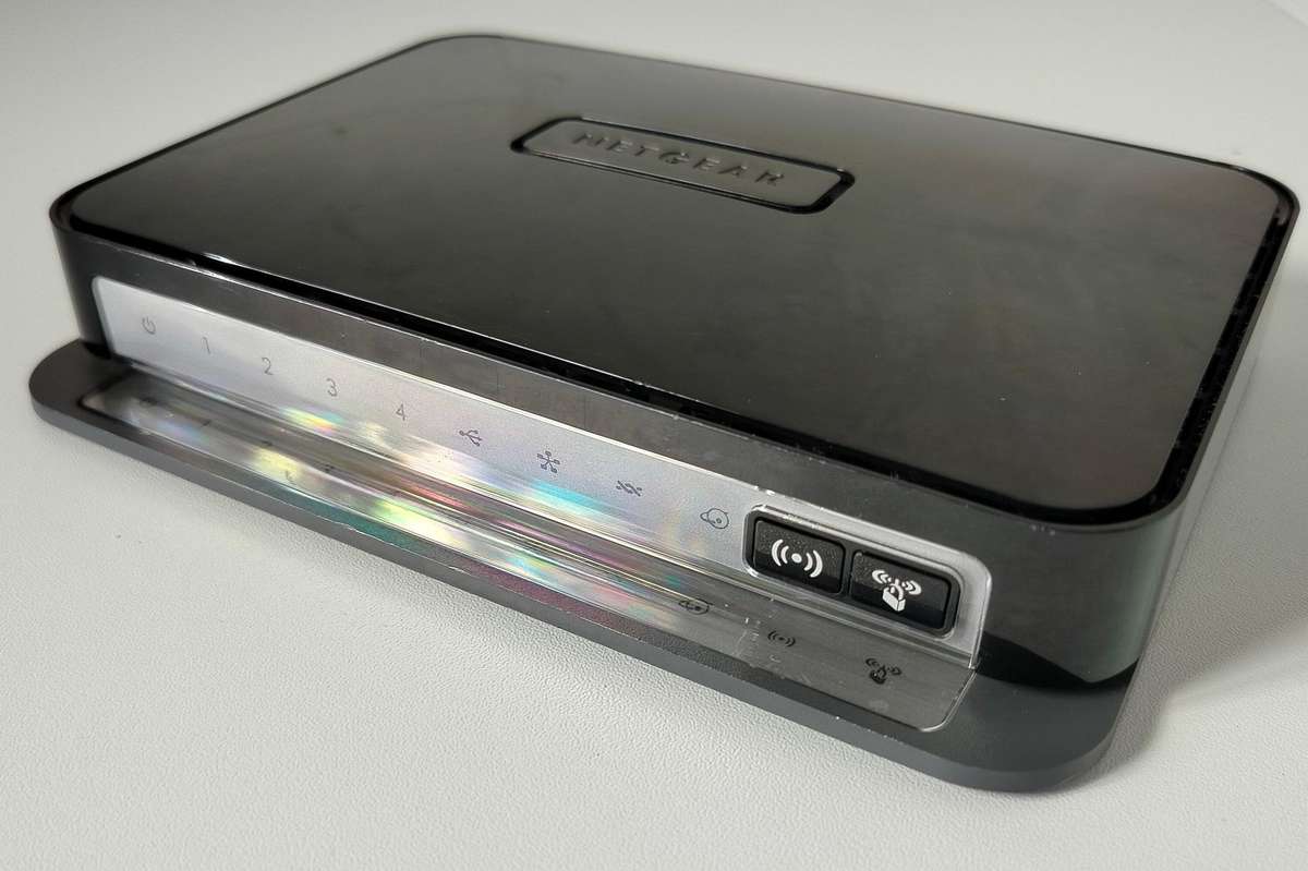 Netgear N300 Wi-Fi Router Access Point | USB 2.0 port | 4x LAN ports | ADSL port