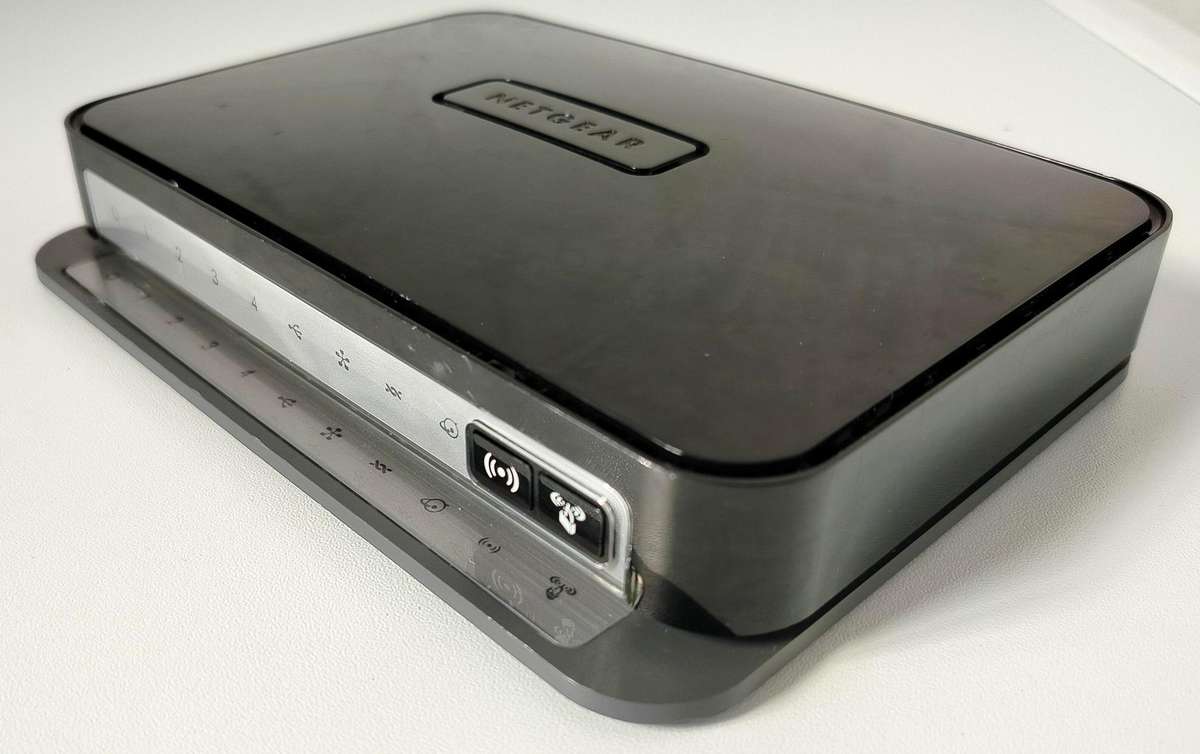 Netgear N300 Wi-Fi Router Access Point | USB 2.0 port | 4x LAN ports | ADSL port