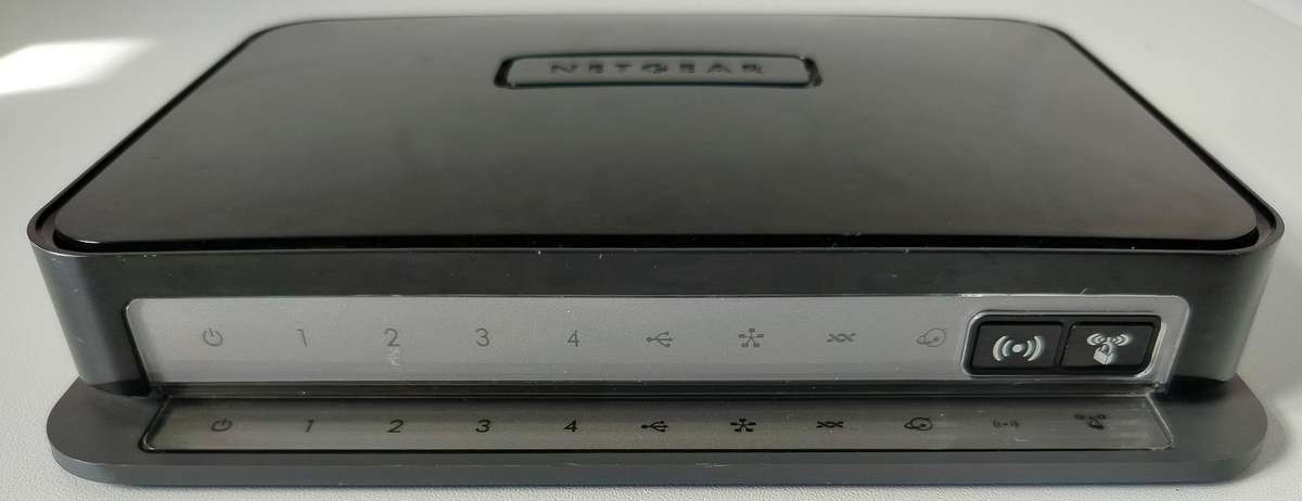 Netgear N300 Wi-Fi Router Access Point | USB 2.0 port | 4x LAN ports | ADSL port