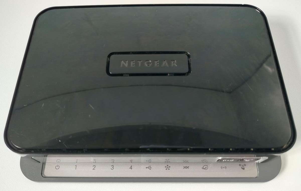 Netgear N300 Wi-Fi Router Access Point | USB 2.0 port | 4x LAN ports | ADSL port
