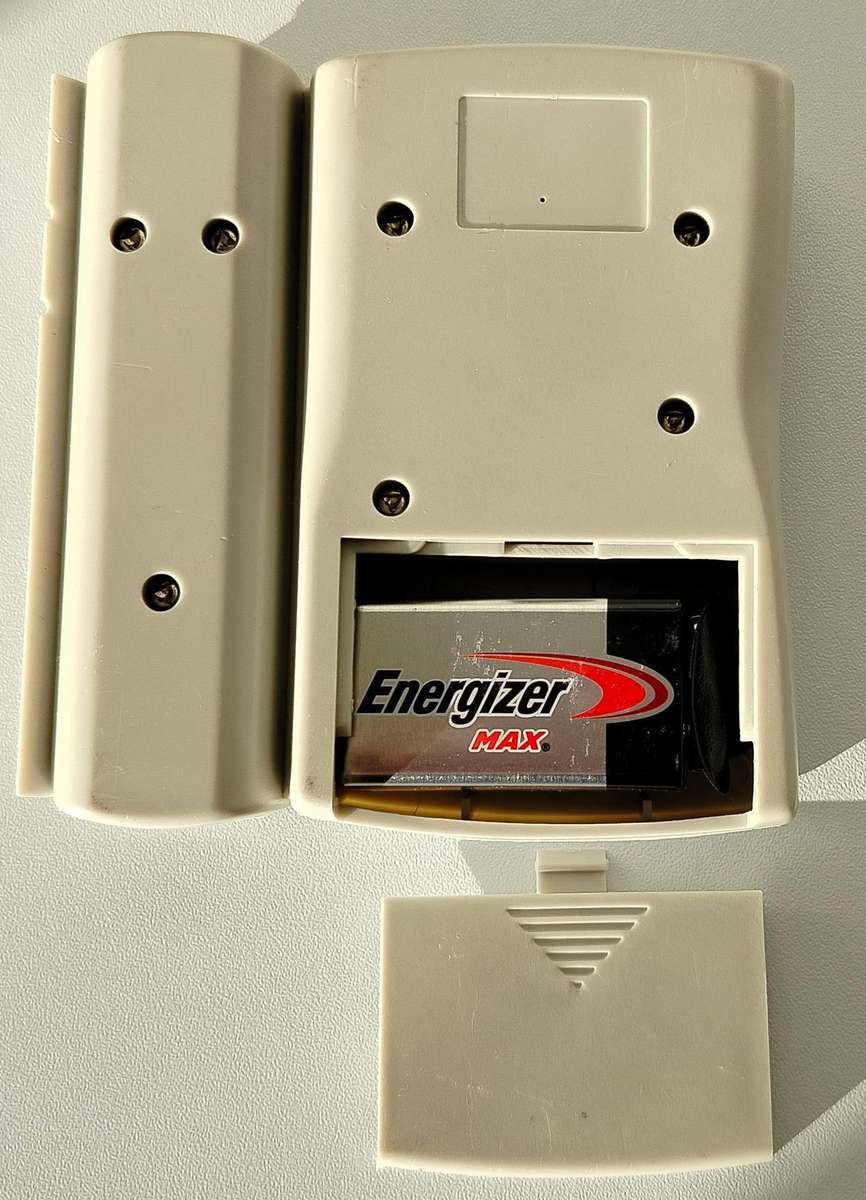 Link Basic Cable Tester RJ45 RJ11 RJ12 (9V Energizer battery included)