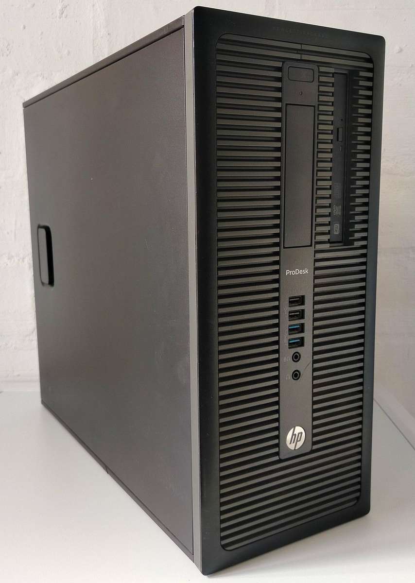 HP ProDesk i7 4.0GHz | 32GB RAM | SSD + HDD (560GB) | Windows 11 (activated)