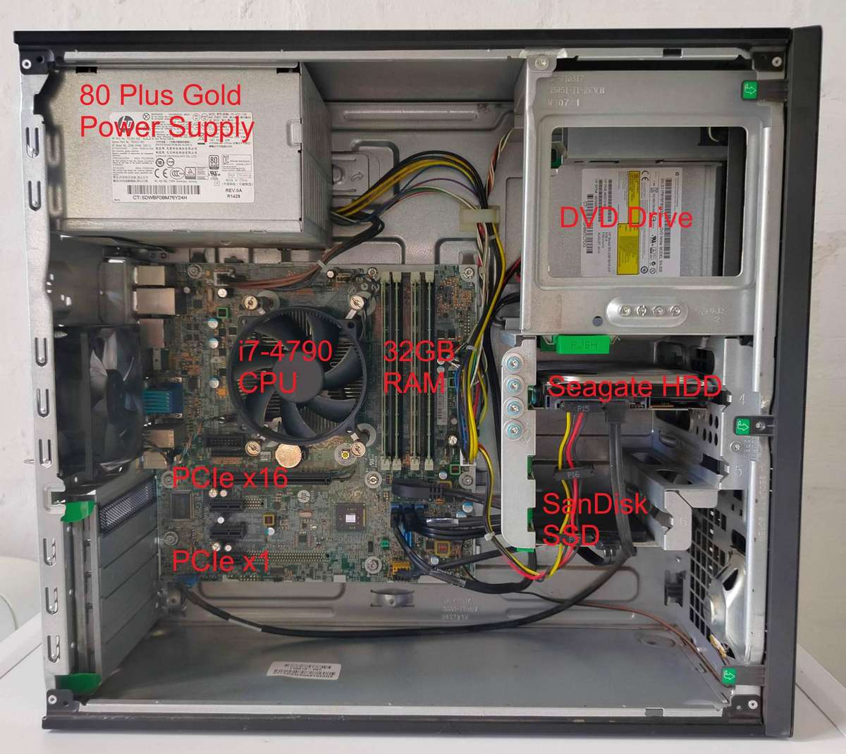 HP ProDesk i7 4.0GHz | 32GB RAM | SSD + HDD (560GB) | Windows 11 (activated)