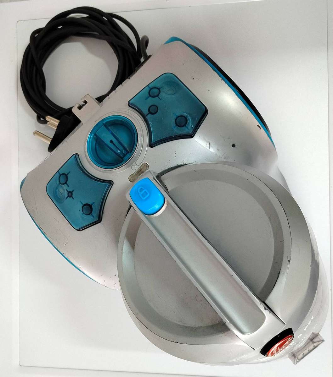 Hoover 2000W Vacuum Cleaner