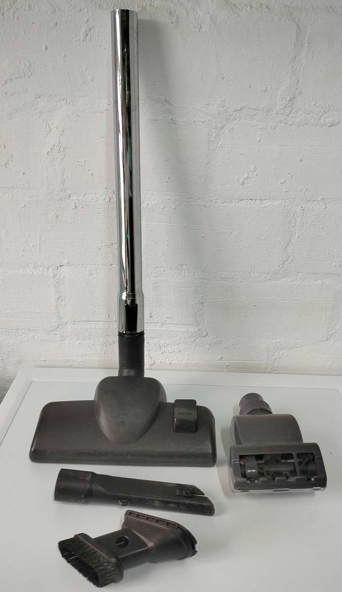 Hoover 2000W Vacuum Cleaner