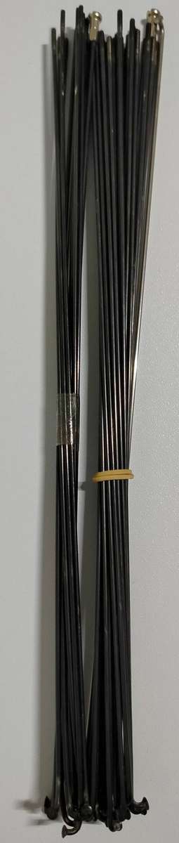 38 bicycle spokes (about 285mm long)