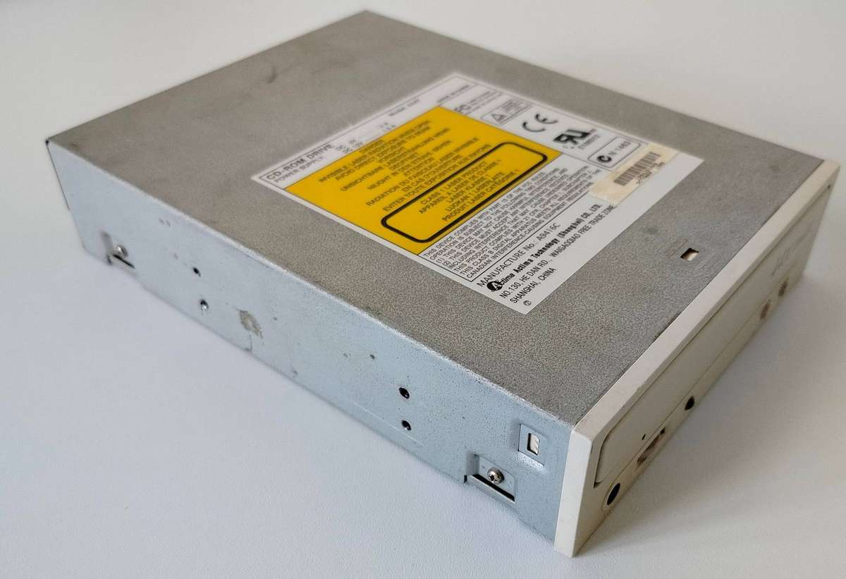 Actima CD-ROM | Beige | Model : A44T | Survivor from 1999 ! | Weight 1.2kg goes up to 44X