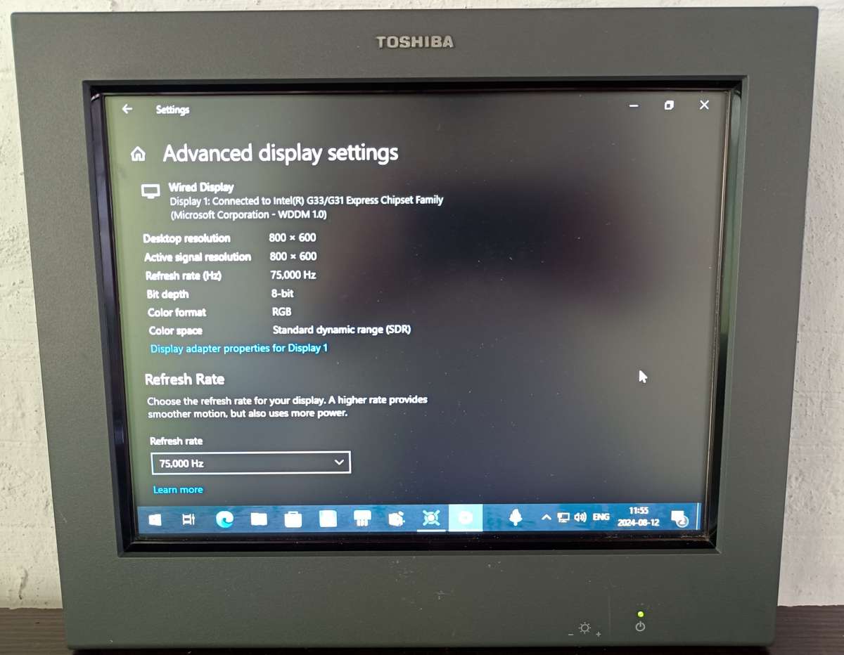 Toshiba 75hz SVGA LCD Monitor | 12" with VGA input | Power adapter included | VGA cable included