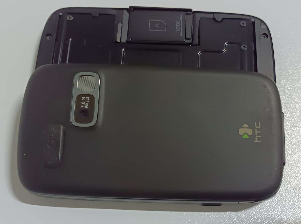 HTC Tytn II Pro | In original box with all accessories | NOTE : SCREEN STAYS WHITE