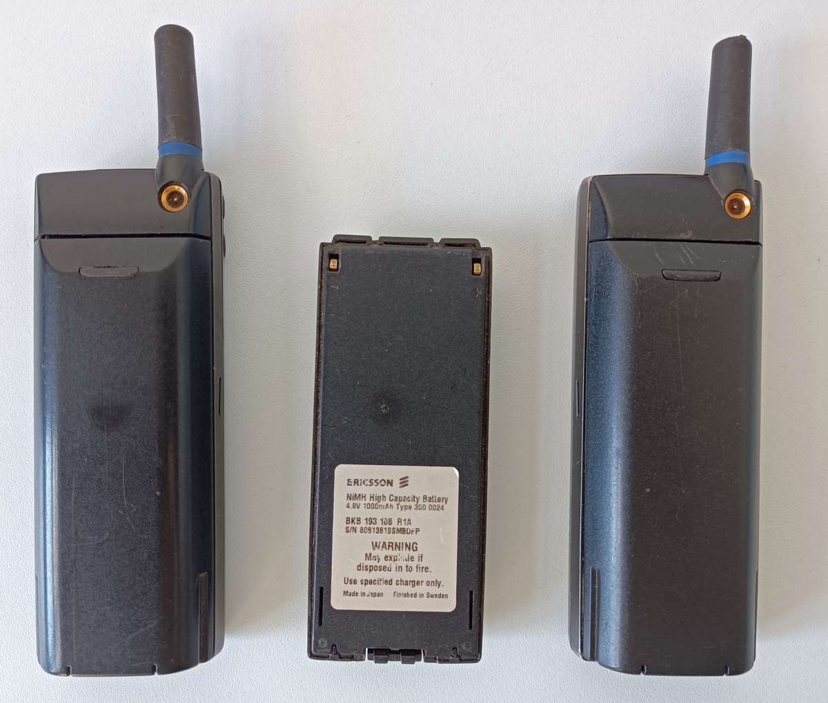 Ericsson GH688 GSM mobile phones | In box | Does not switch on