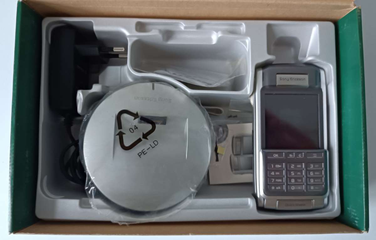 Sony Ericsson P910i | In box