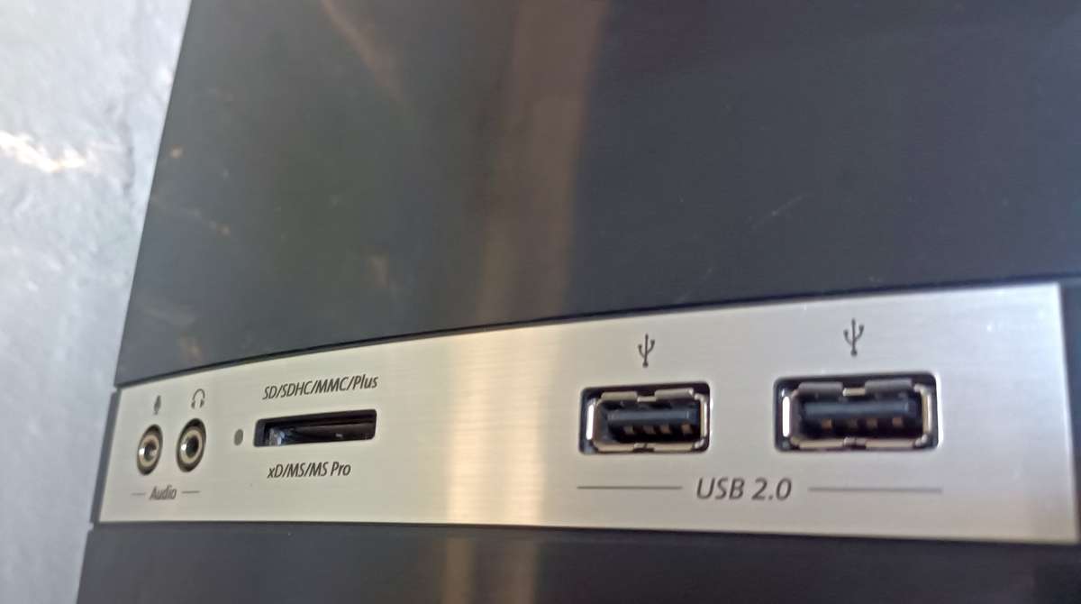 Compaq 500B Mini Tower PC | Intel Q8200 | 4GB RAM | 320GB HDD | Windows 10 Pro (activated)