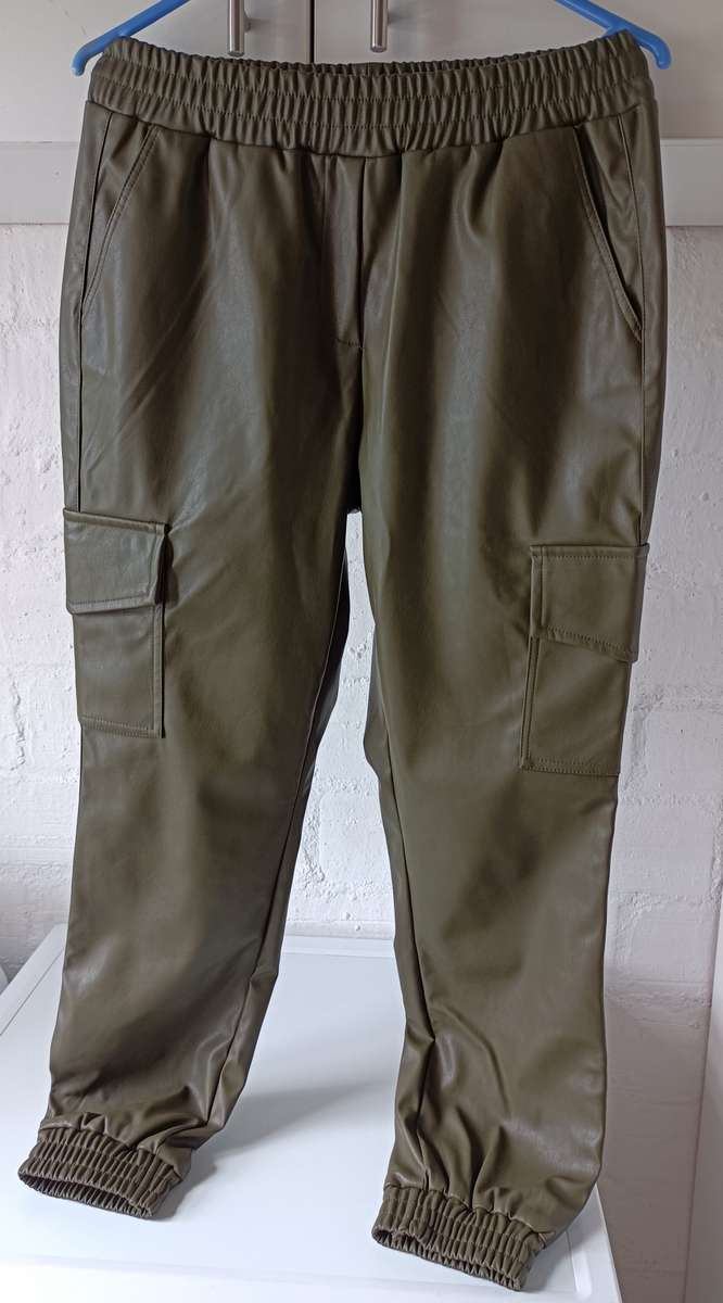 Truworths pleather cargo pants | Size 34 | Dark Green | Like New | Very comfy