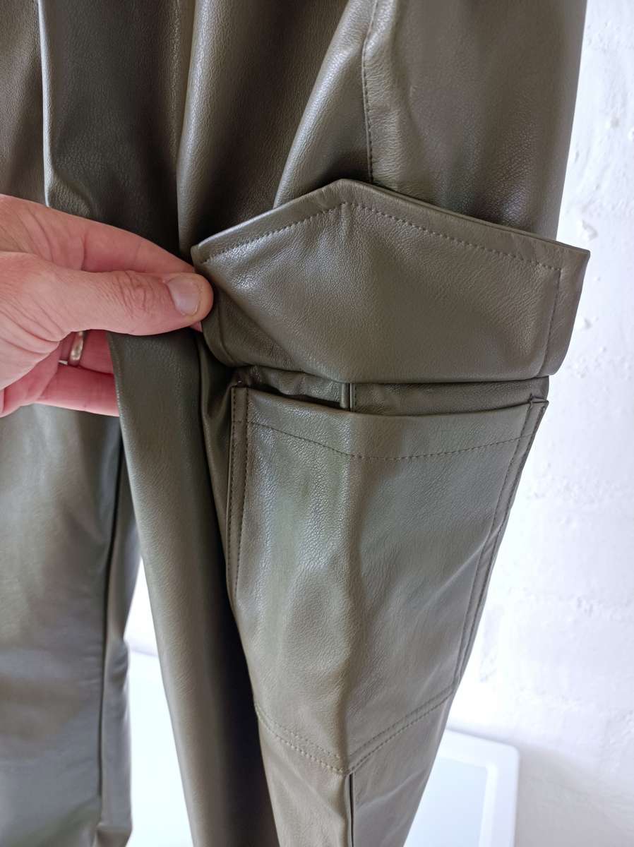Truworths pleather cargo pants | Size 34 | Dark Green | Like New | Very comfy