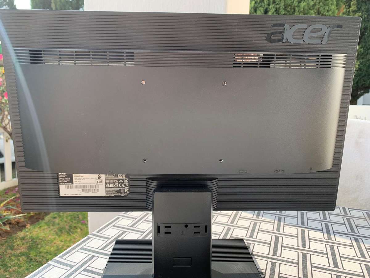 Acer V206HQL 19.5-inch 1600 x 900p HD 60HZ LED Monitor