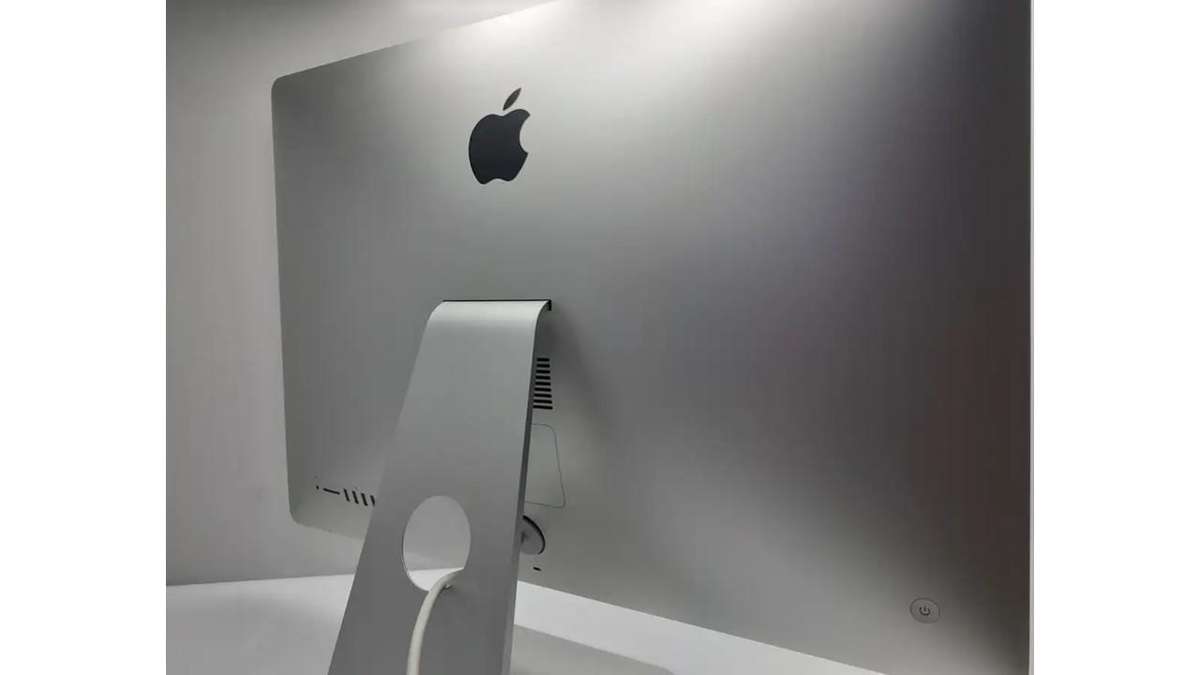 XMAS IN JULY | APPLE IMAC 2017 |  5K RETINA | 27" ULTRA SLIM | LIKE NEW | EXCELLENT CONDITION